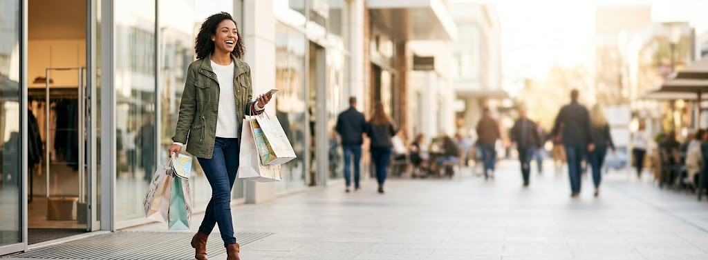 Cash Back vs Travel Cards: Which Wins for Your Next Trip?