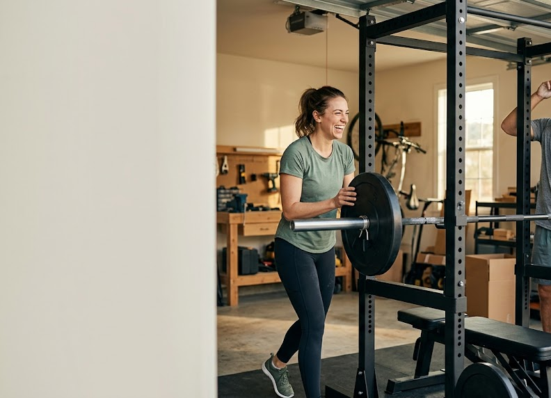 How to Buy a Home Gym Power Rack and Barbell Set